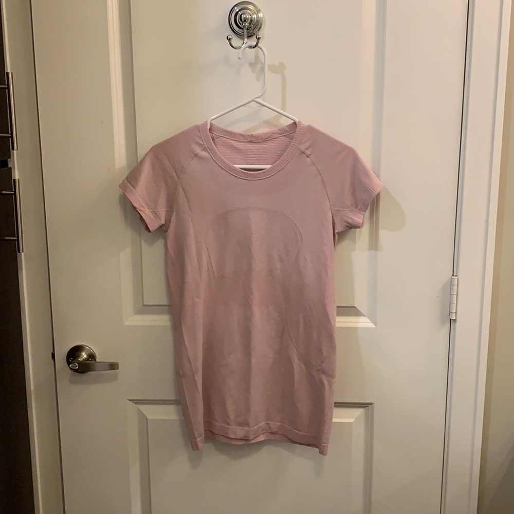 Lululemon Swiftly Tech shirt